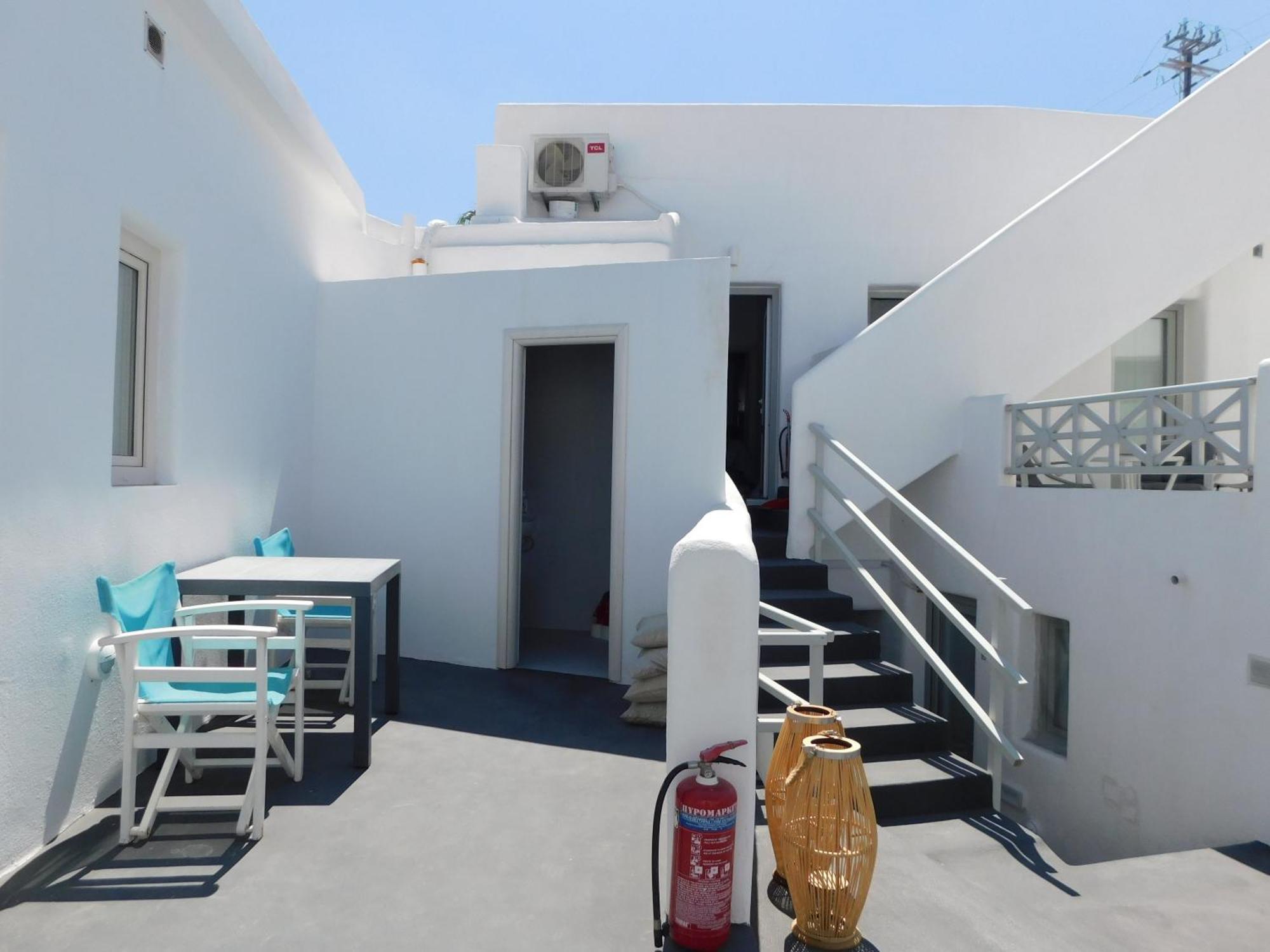 Fira Unique Rooms Exterior photo